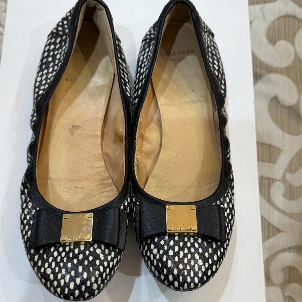 Cole Haan Women's Black and Cream Patterned Flats